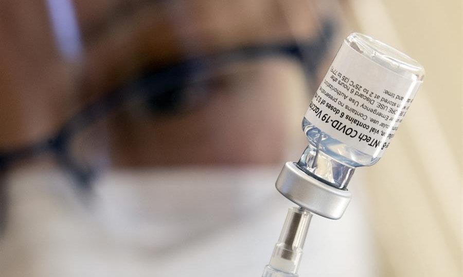 province-of-canada-plans-to-levy-tax-on-those-who-do-not-vaccinate-against-covid-19