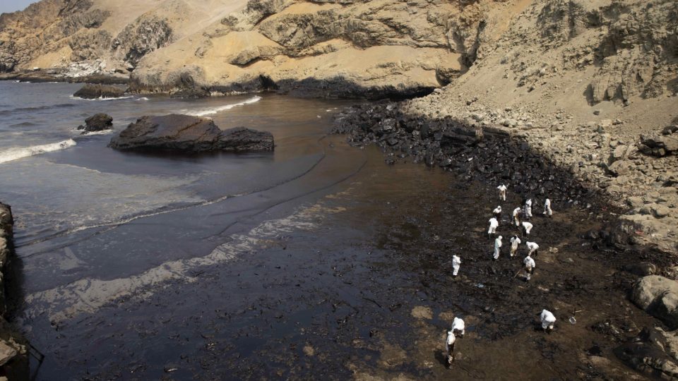 peru-declares-environmental-emergency-after-oil-spill