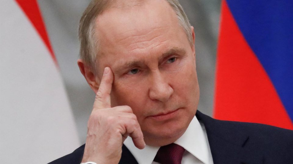 putin-accuses-west-of-“using”-ukraine-and-failing-to-consider-russia’s-security-“concerns”