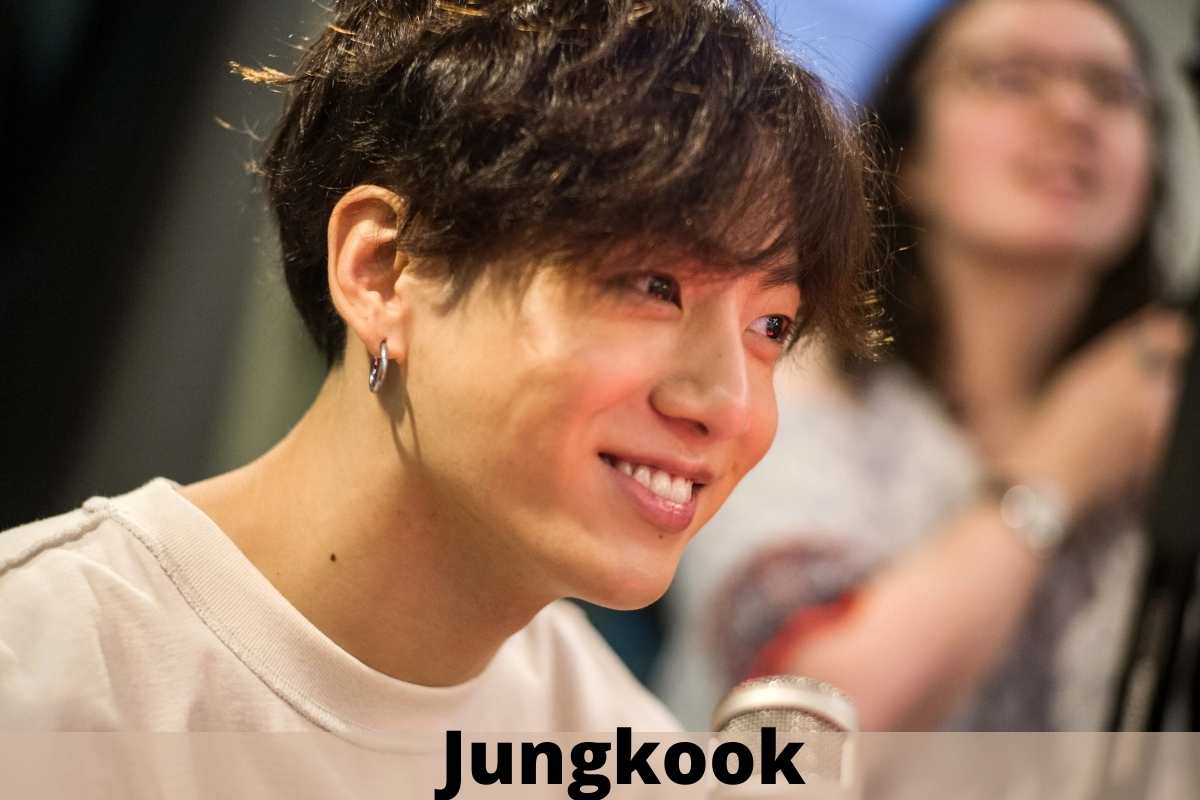 Photo of Jungkook BTS, Age, Height, Girlfriend, Personal Life in 2022