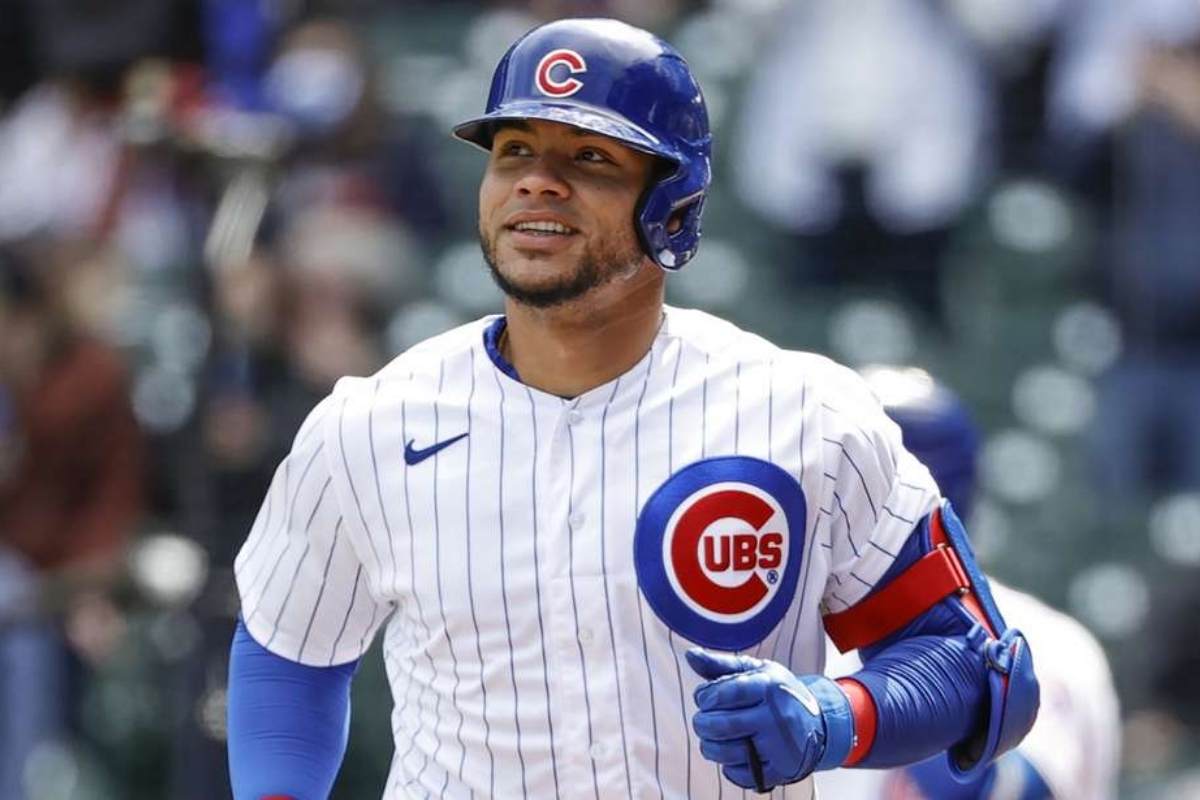 Willson Contreras Says Emotional Goodbye To Cubs Fans At Wrigley Amid Trade Rumors 