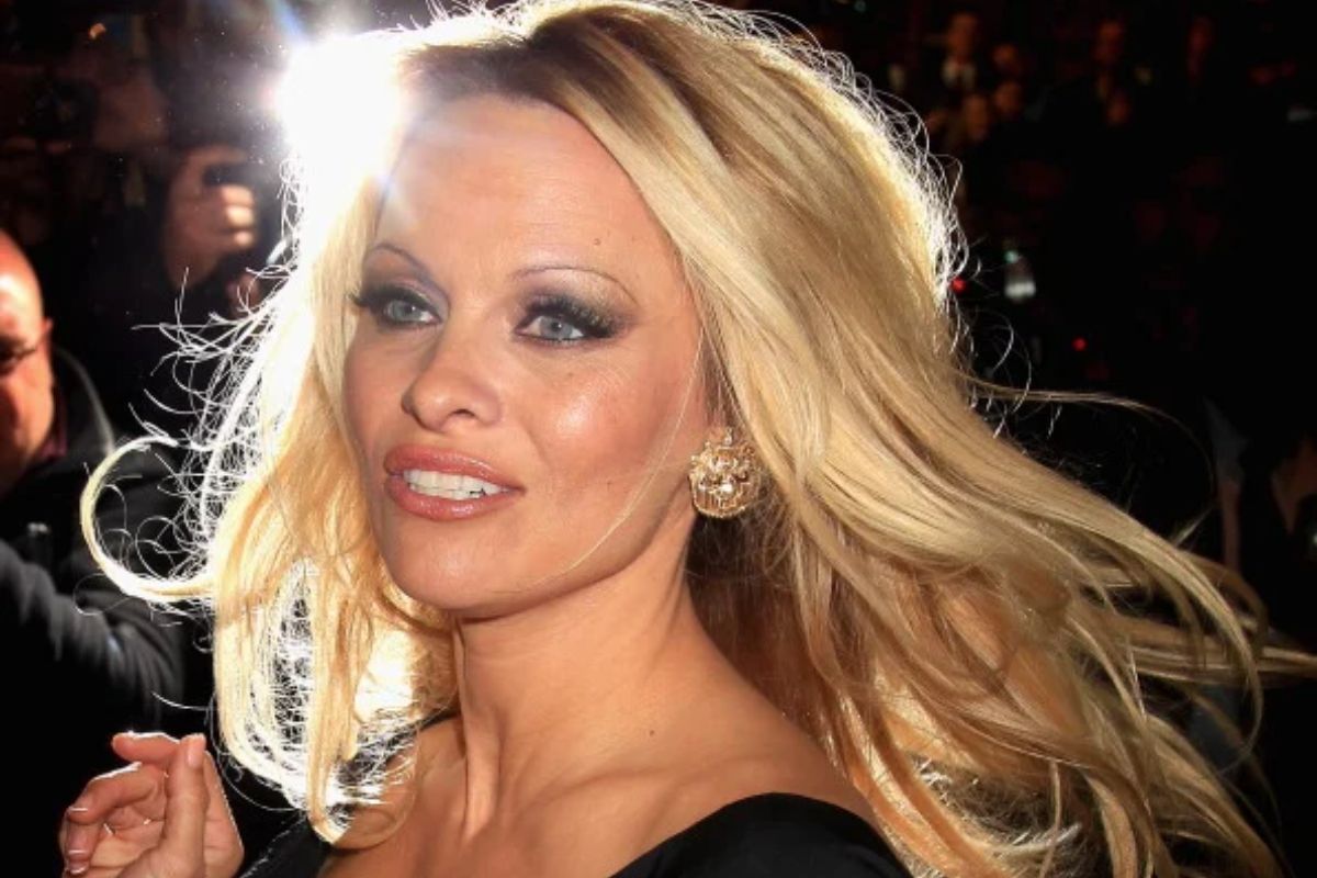 Pamela Anderson Net Worth 
