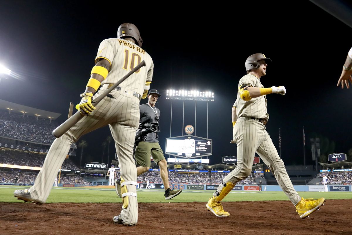 Padres Beat Dodgers In Game 3 