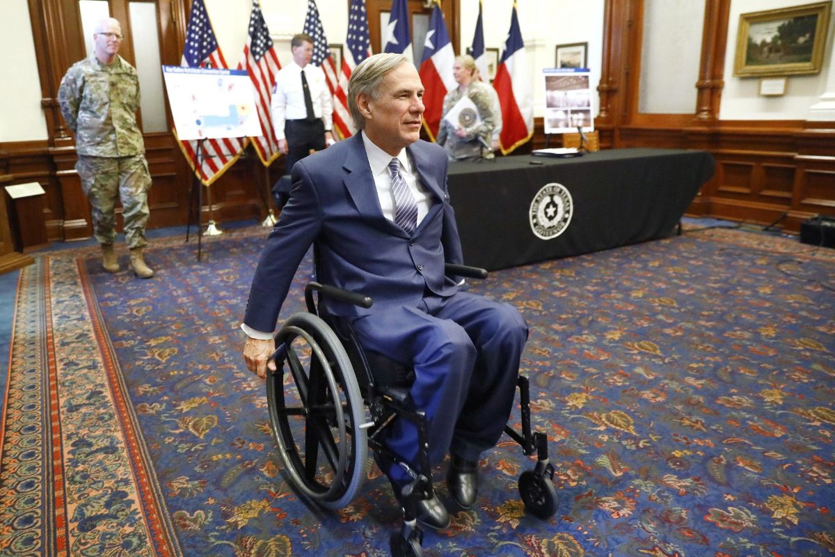 Why Is Governor Greg Abbott In A Wheelchair 