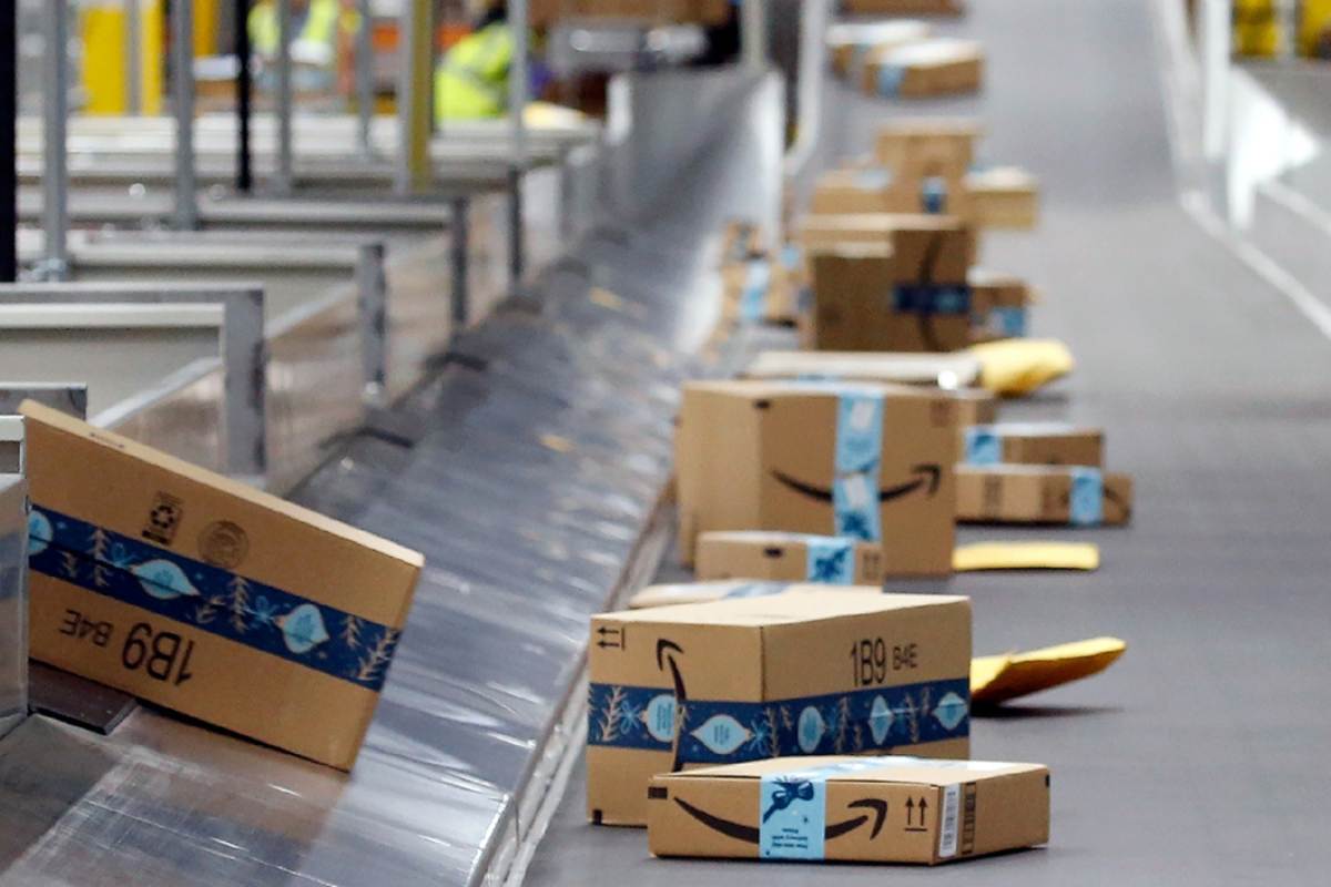 Amazon To Lay off Thousands of Employees