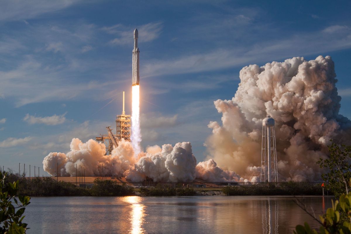 SpaceX Falcon Heavy Launches USSF 