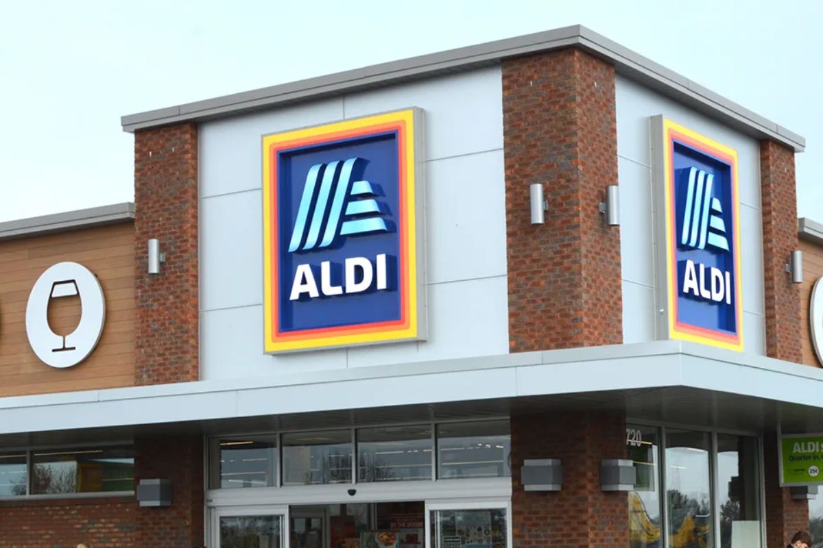 Does Aldi have Apple Pay At Stores