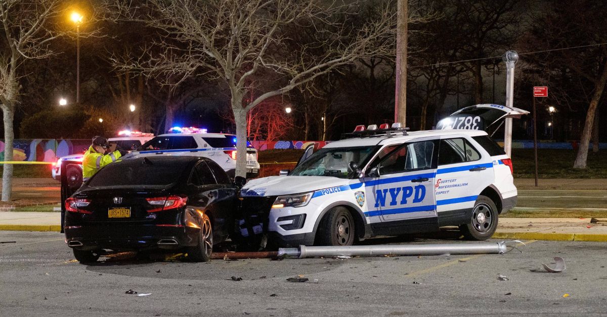 A Female Cyclist Was Killed in an NYPD Patrol Car Crash in Far Rockaway, Queens 