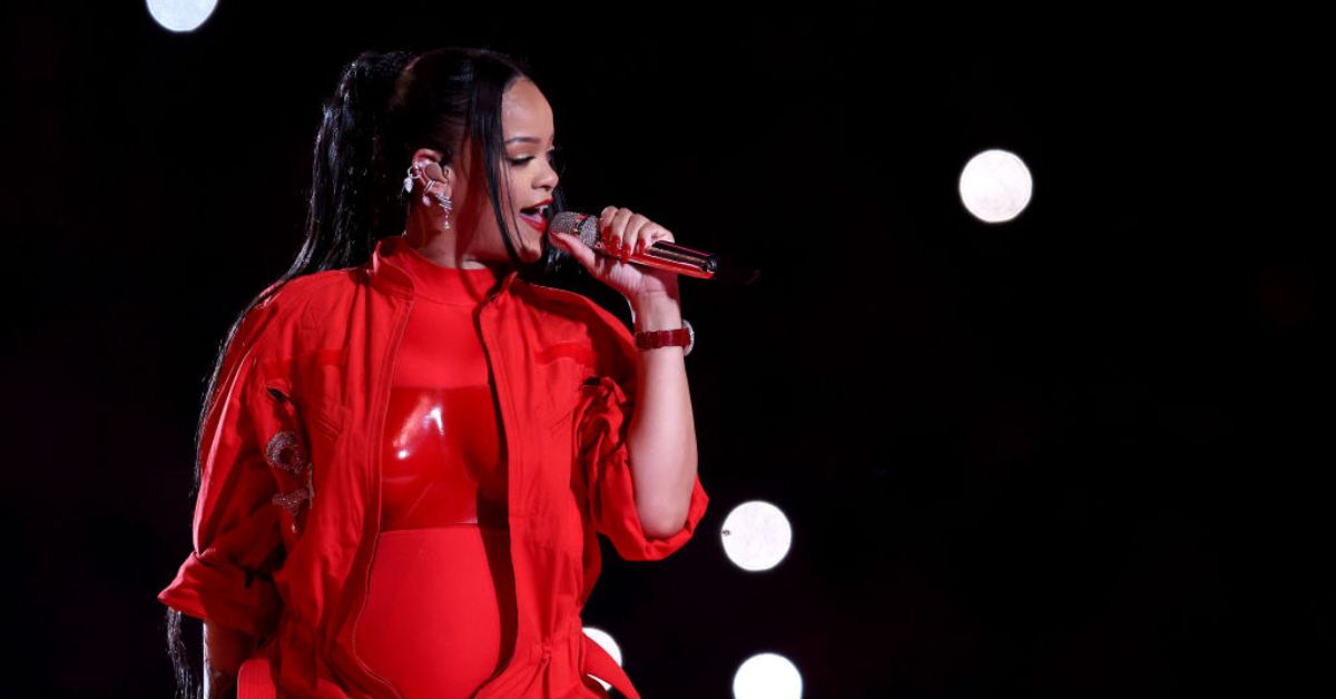 Is Pop-star Rihanna Pregnant Again