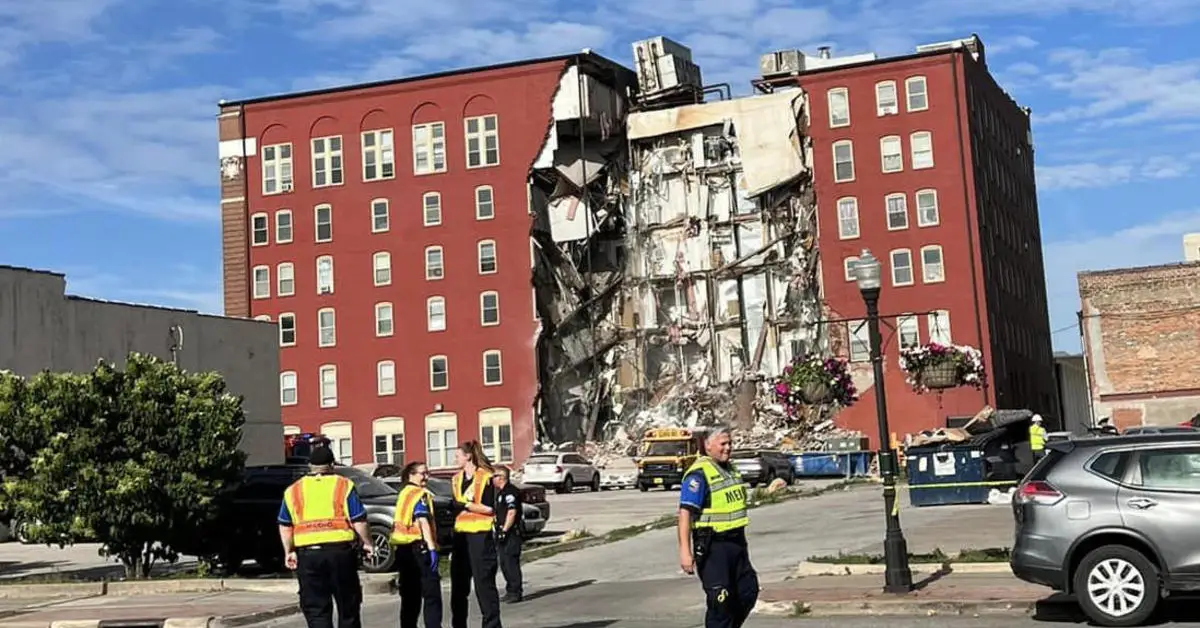 8 People Rescued From Partially Collapsed Apartment Building in Davenport, Iowa