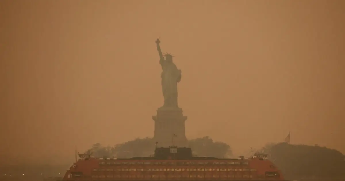 NYC Covered in Smoke And Orange Glow From Canadian Wildfires