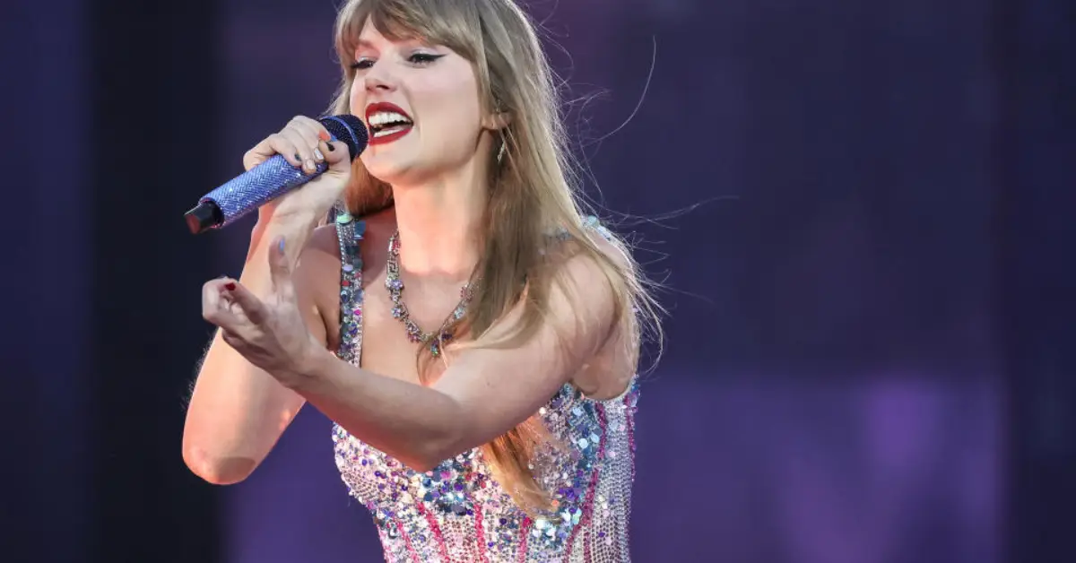 Taylor Swift Surprises Fan With Heartfelt Song For Late Brother