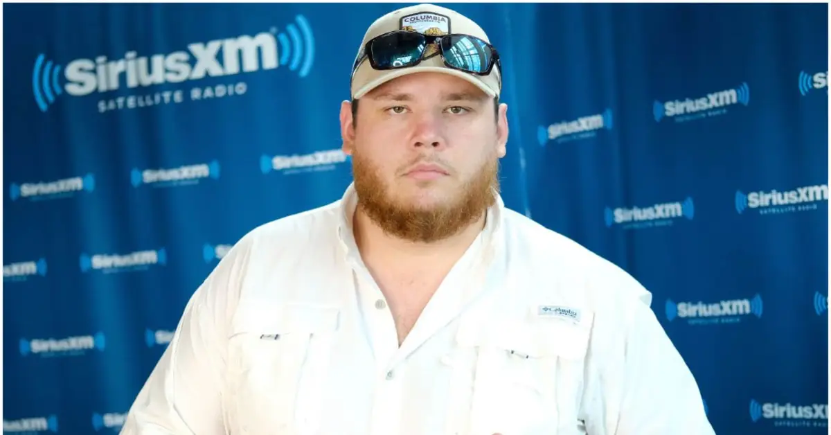 Luke Combs Height